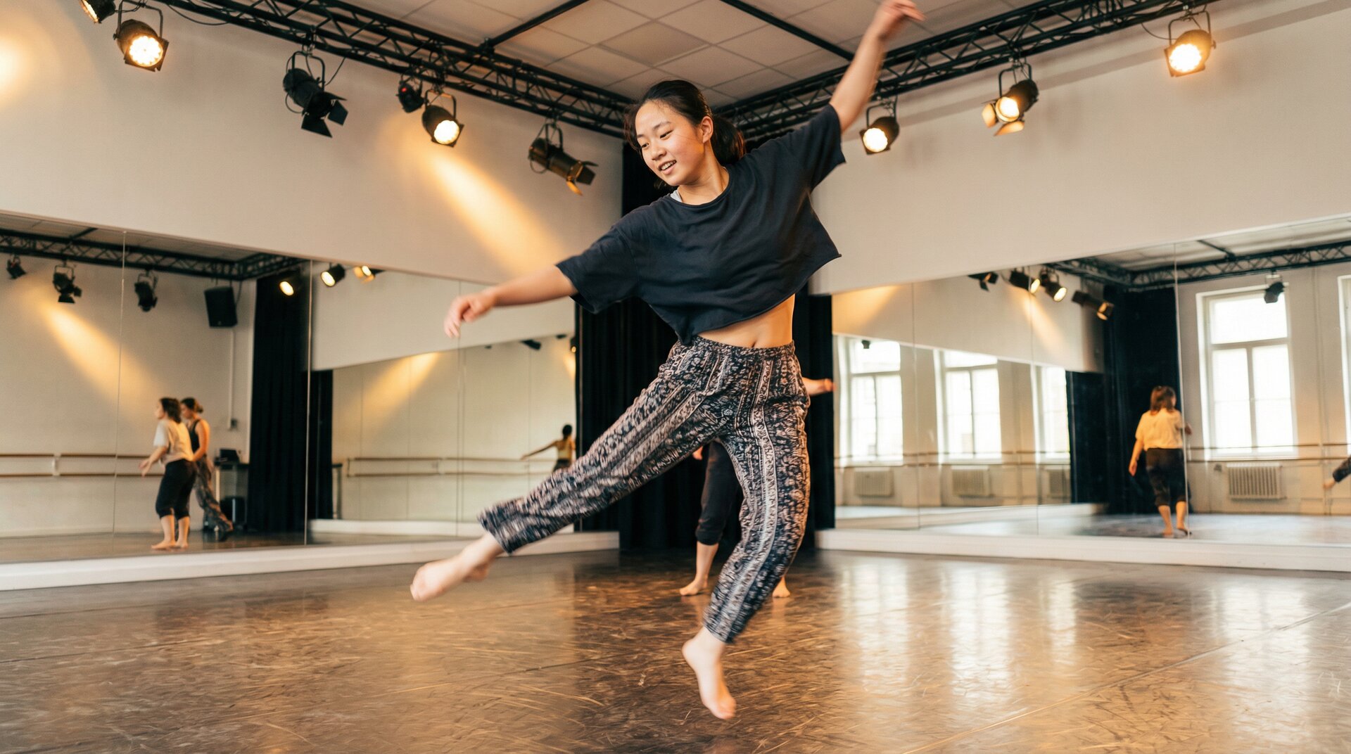 小马拉大车舞蹈视频